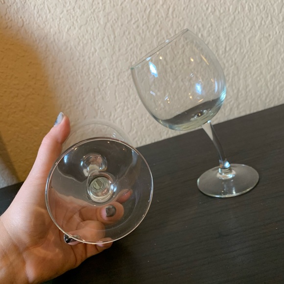 Set of 2 tipsy wine glasses - Picture 7 of 7
